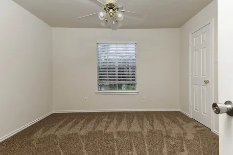 102 Blue Creek The Woodlands TX 77382