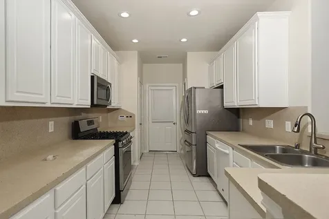 102 Blue Creek The Woodlands TX 77382