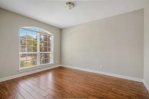 2304 Dolan Falls Lane Pearland TX 77089