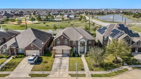 2304 Dolan Falls Lane Pearland TX 77089