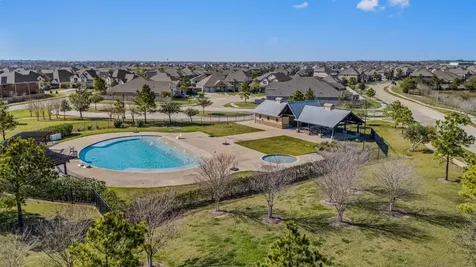 2304 Dolan Falls Lane Pearland TX 77089
