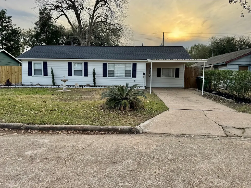 10810 Eddyrock Street Houston TX 77089