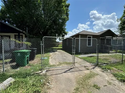 3428 Reeves Street Houston TX 77004