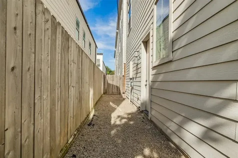 4003 Beacon Fisher Drive Houston TX 77018