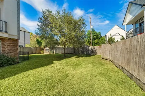 4003 Beacon Fisher Drive Houston TX 77018
