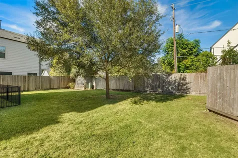 4003 Beacon Fisher Drive Houston TX 77018