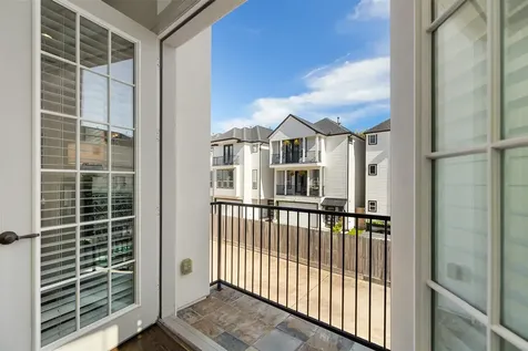 4003 Beacon Fisher Drive Houston TX 77018