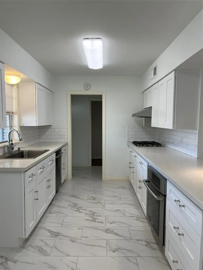 5103 Creekbend Drive Houston TX 77035
