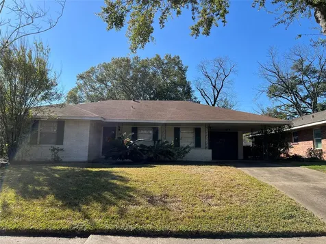 5103 Creekbend Drive Houston TX 77035