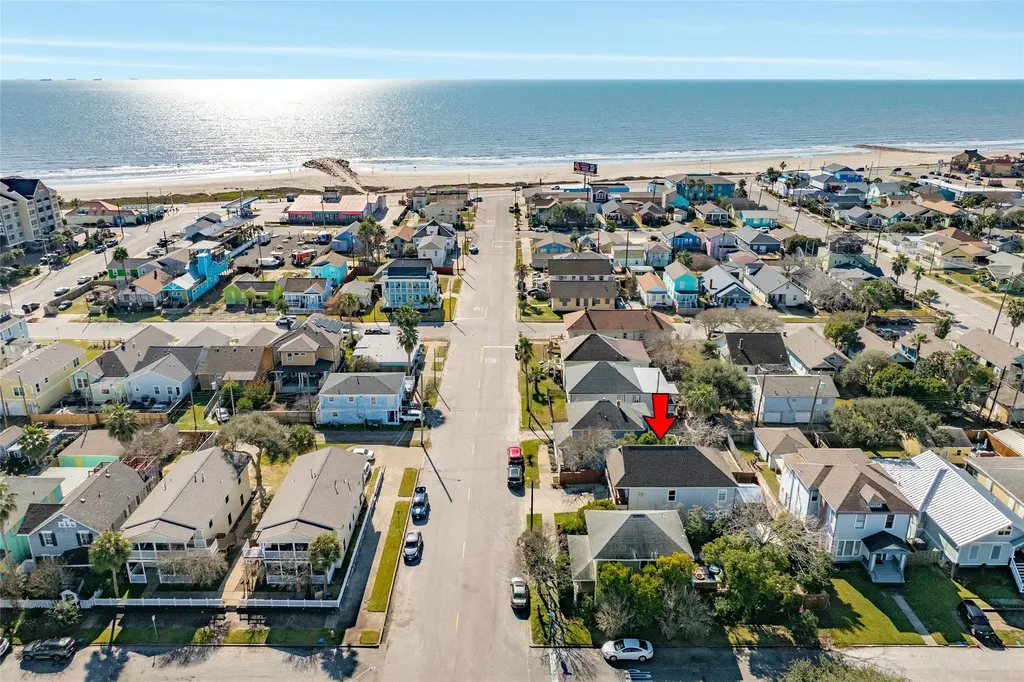 2205 30th Street Galveston TX 77550