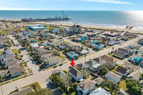 2205 30th Street Galveston TX 77550