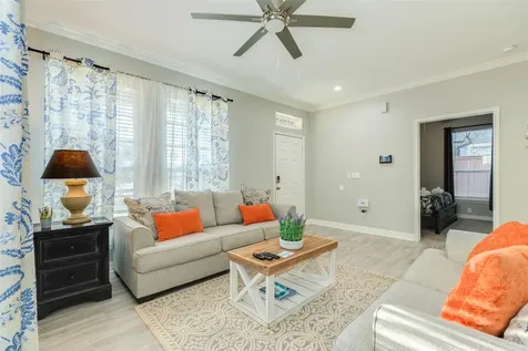 2205 30th Street Galveston TX 77550