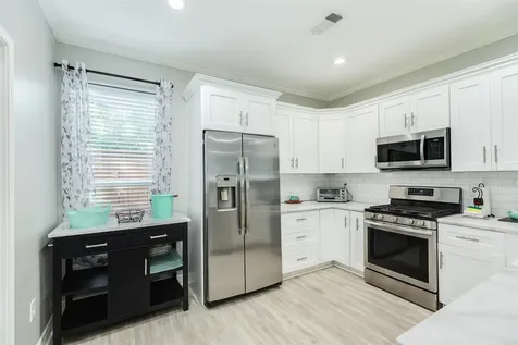 2205 30th Street Galveston TX 77550