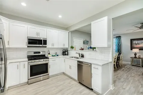 2205 30th Street Galveston TX 77550