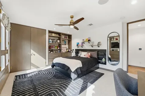 5756 Indian Circle Houston TX 77057