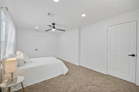 5719 Southwind Street Houston TX 77033