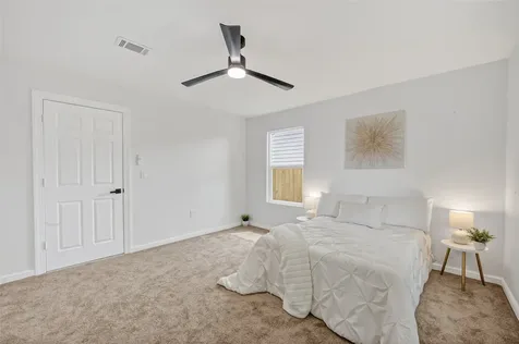 5719 Southwind Street Houston TX 77033