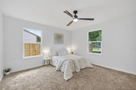 5719 Southwind Street Houston TX 77033