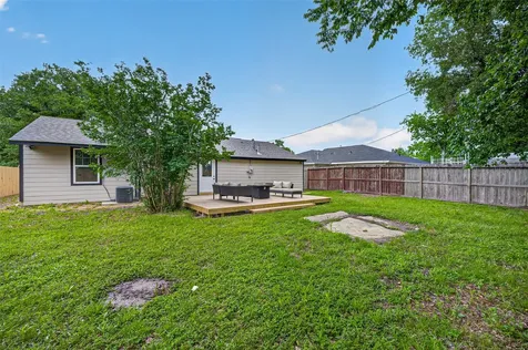 5719 Southwind Street Houston TX 77033