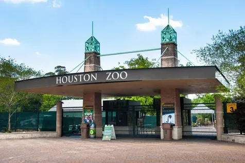 5719 Southwind Street Houston TX 77033