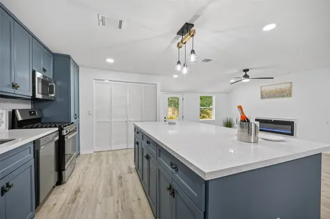 5719 Southwind Street Houston TX 77033