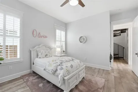 10 Mariner Pass Galveston TX 77554