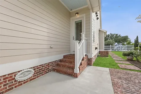 10 Mariner Pass Galveston TX 77554