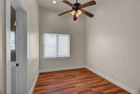 1017 11th Street 3 Galveston TX 77550