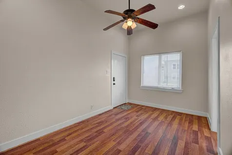 1017 11th Street 3 Galveston TX 77550