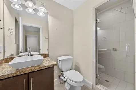 4608 Nett Street C Houston TX 77007