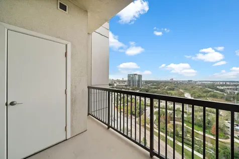 3333 Allen Parkway 1403 Houston TX 77019