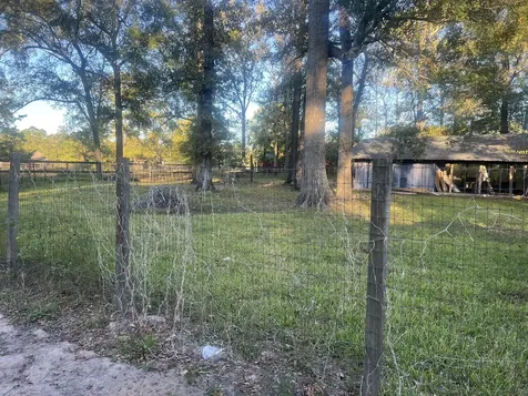 1760 County Road 318 Cleveland TX 77327
