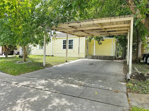 1003 W Hart Avenue Pasadena TX 77506