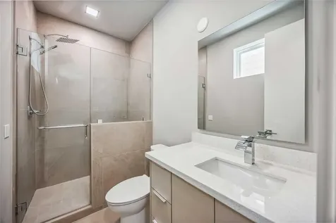 1111 W 21st Street Houston TX 77008