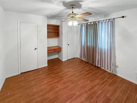 11142 Hayslip Lane Houston TX 77041