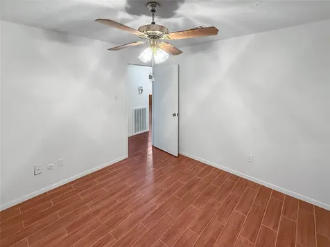 11142 Hayslip Lane Houston TX 77041