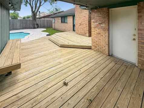 11142 Hayslip Lane Houston TX 77041