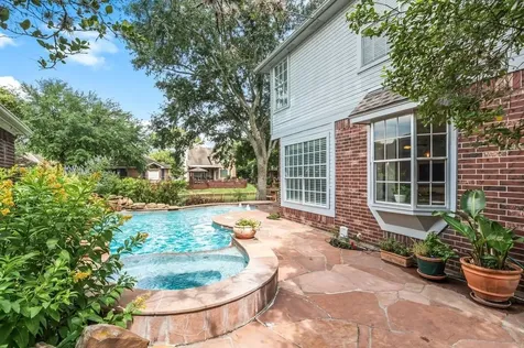 1115 Mariner Cove Sugar Land TX 77498