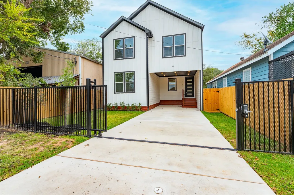 7709 Avenue L Houston TX 77012