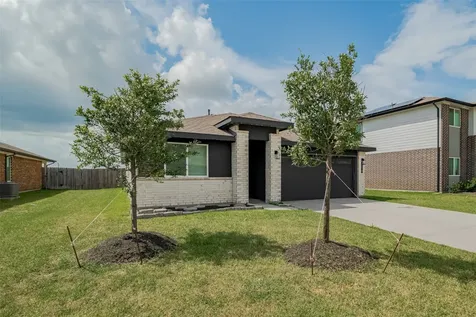 14519 Sweet Water Drive Baytown TX 77523