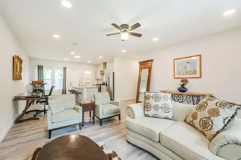13 Hafer Street Baytown TX 77520