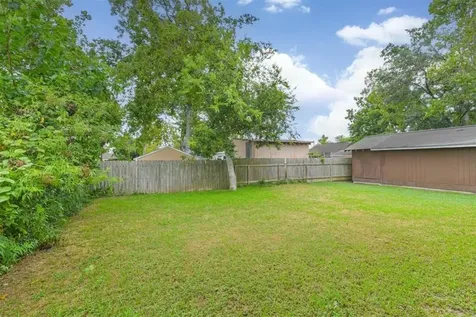 13 Hafer Street Baytown TX 77520