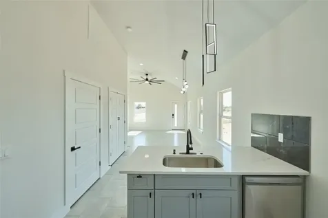 1398 Road 5607 Cleveland TX 77327