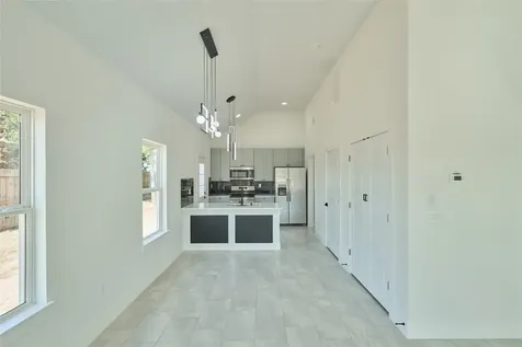 1398 Road 5607 Cleveland TX 77327