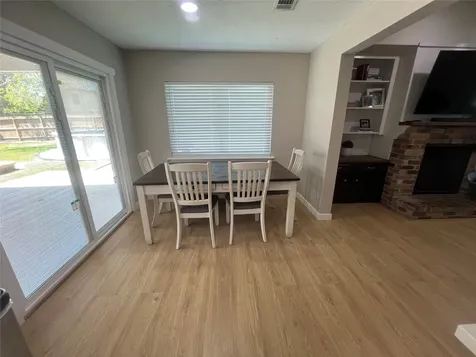 402 Lyndale Drive Highlands TX 77562