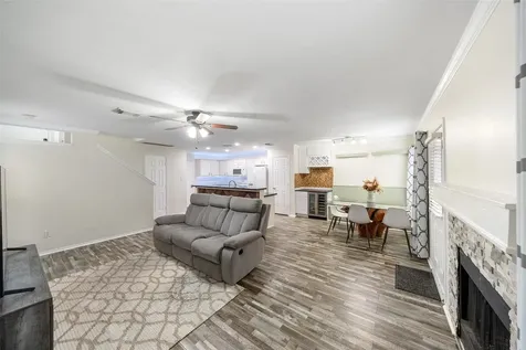 38 Wineberry Place The Woodlands TX 77382