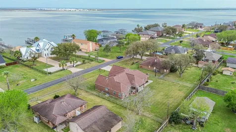 1925 42nd Avenue N Texas City TX 77590