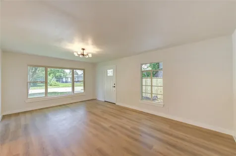 4914 Pershing Street Houston TX 77033