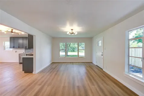 4914 Pershing Street Houston TX 77033