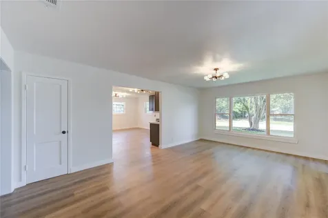 4914 Pershing Street Houston TX 77033